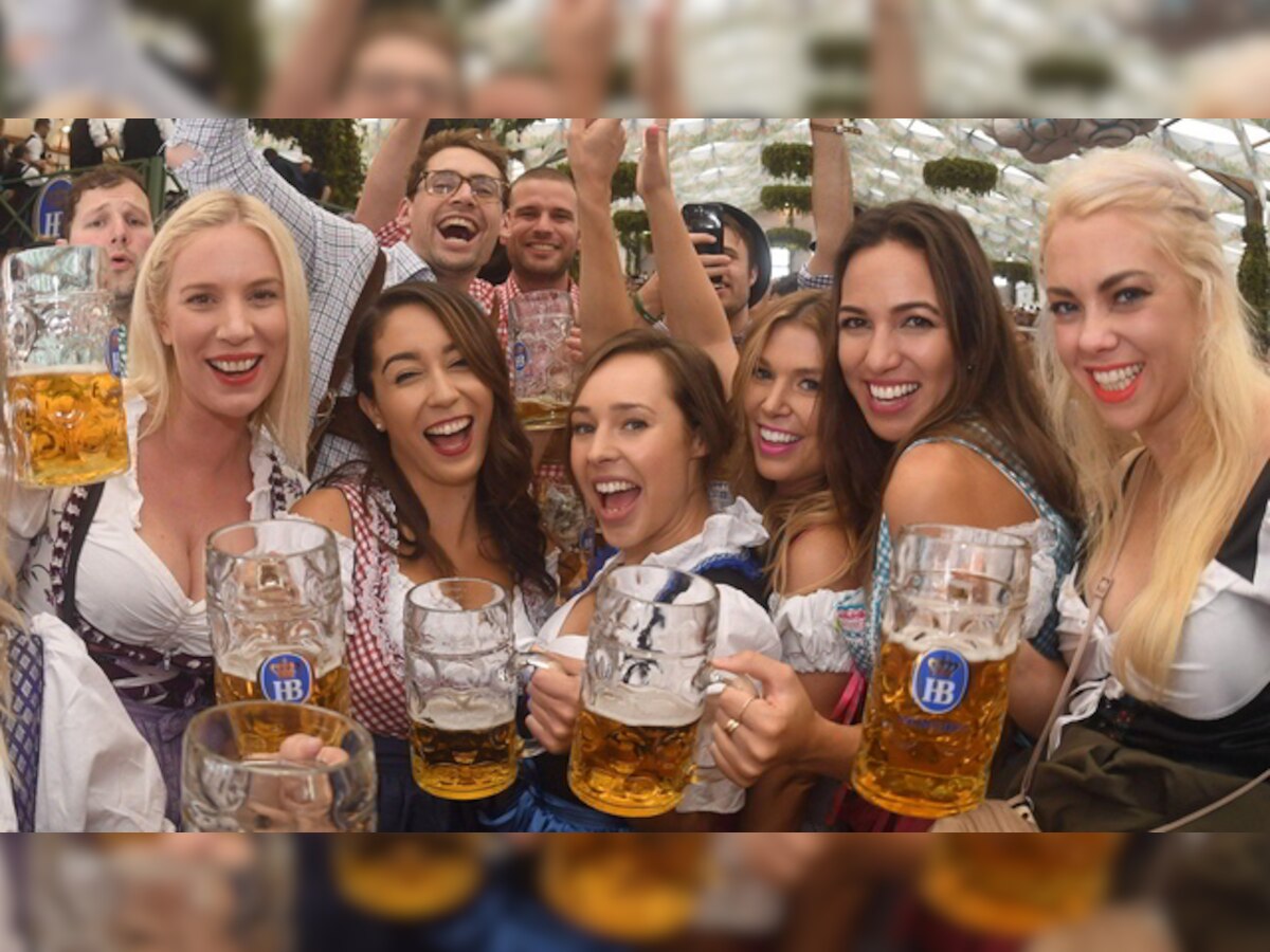 Beer flowing in Munich: Thousands head to Oktoberfest