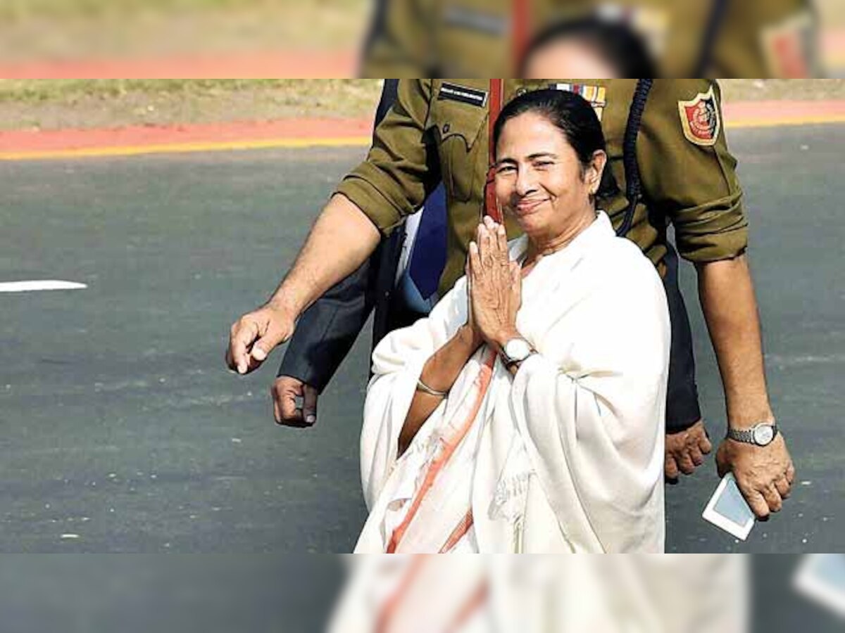 Mamata greets Modi on birthday, BJP MP calls it gimmick