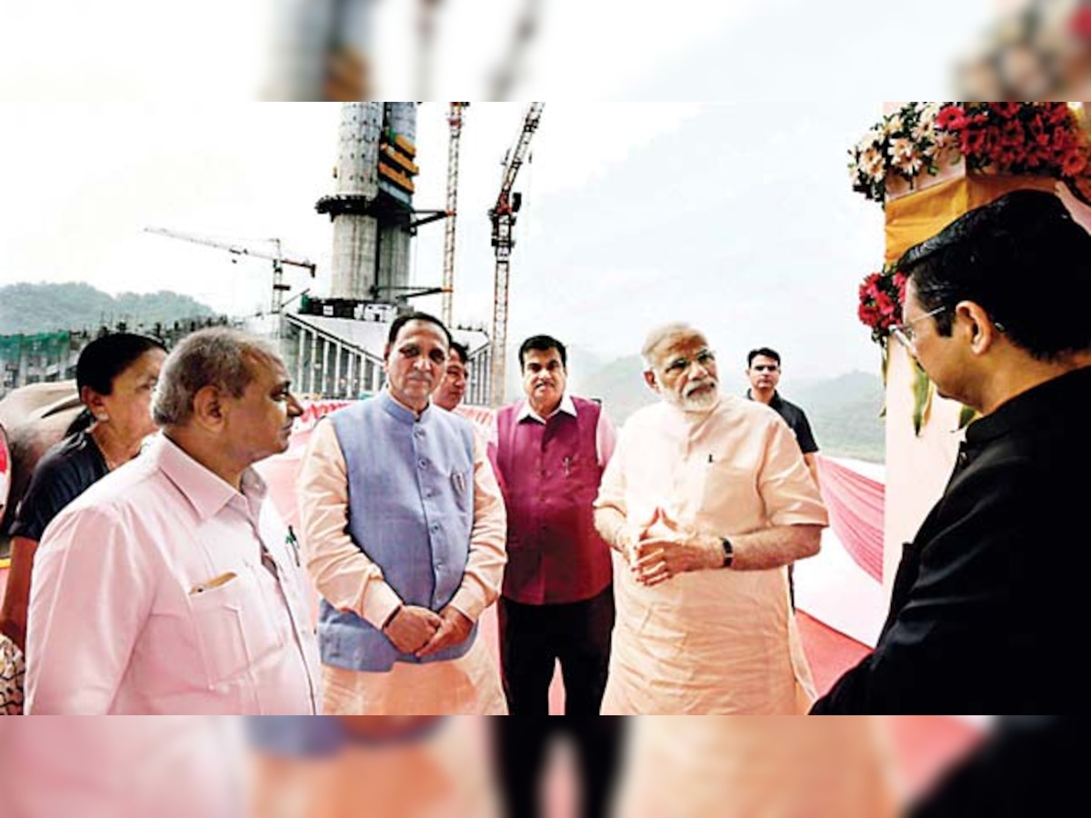 PM visits Statue of Unity site, boosts tribal museum