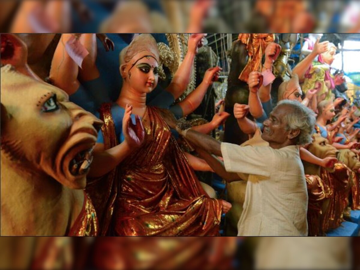 Calcutta HC adjourns hearing till Wednesday on Durga idol immersion plea