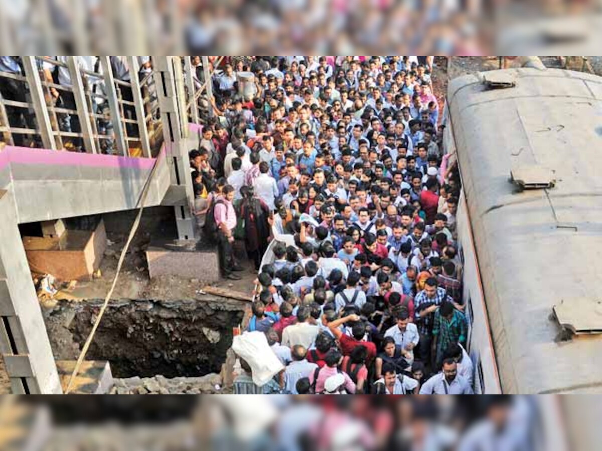 Harbour line services hit, rail roko at Chembur