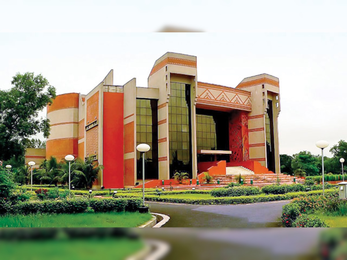 IIM Calcutta and govt to hunt for 50 solutions to transform India
