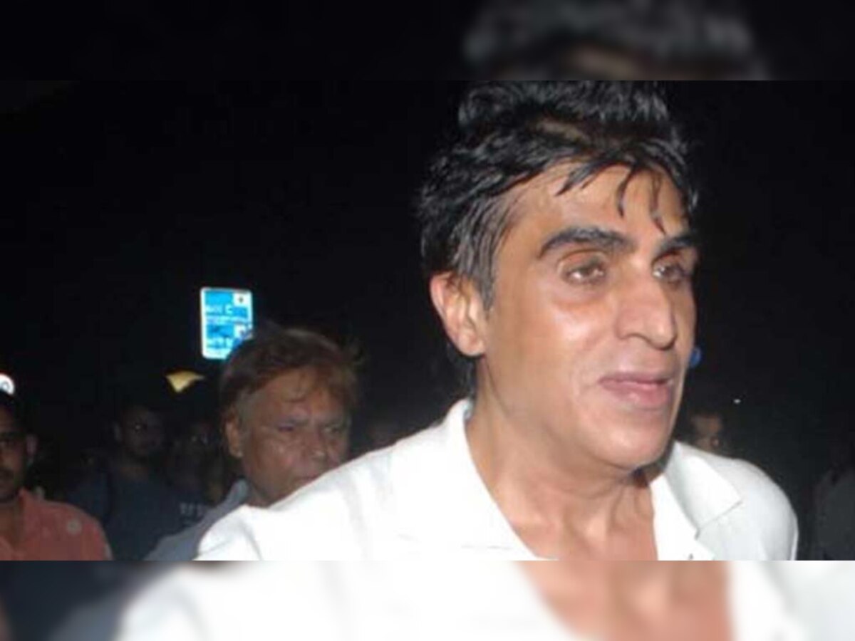 'Chennai Express' producer Karim Morani surrenders before police in rape and molestation case