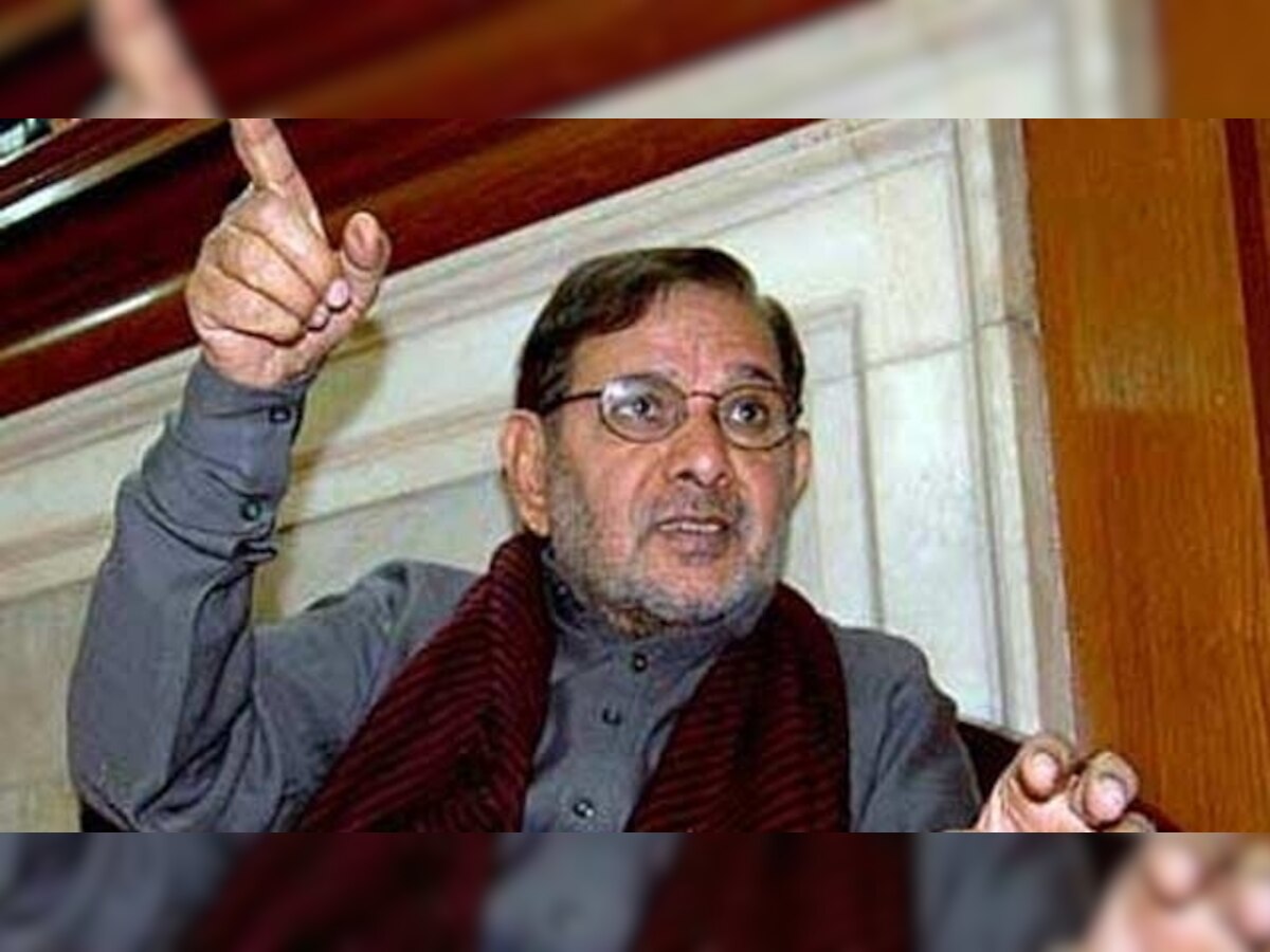 Sharad Yadav slams UP police for lathicharge against BHU girl students