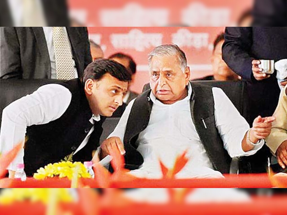 Akhilesh calls truce, invites Mulayam for national meet