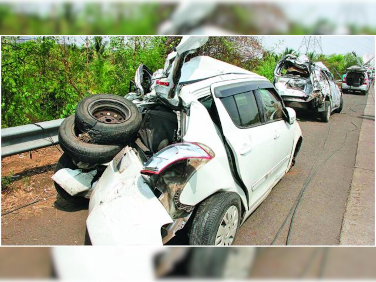 Man knocked dead while crossing road