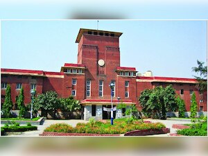 Admit more students for law course: HC