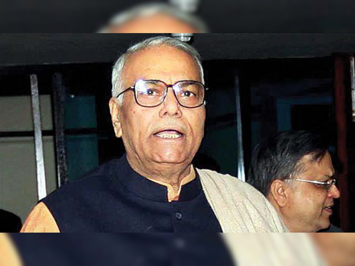 War of words between Sinha, govt continues over economy