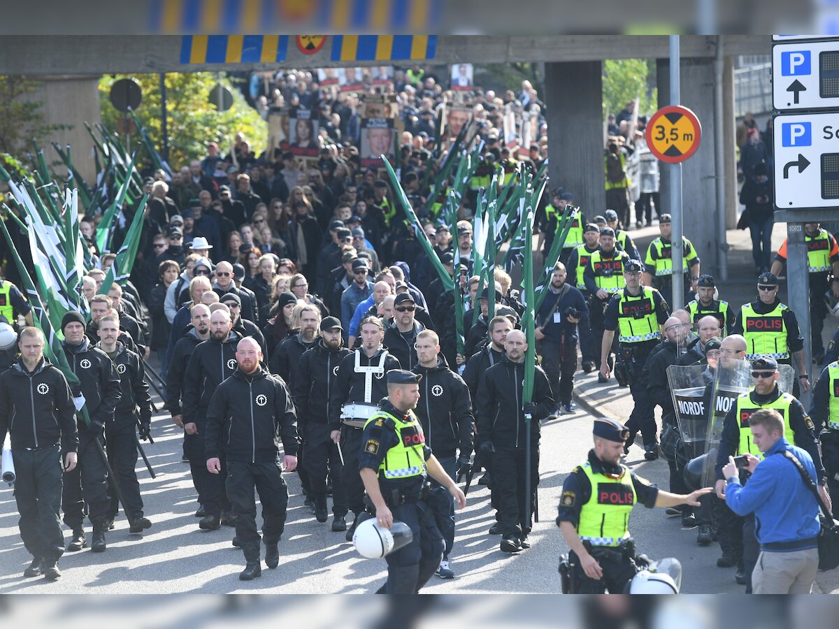 Sweden: Dozens arrested after clashes between Neo Nazis and anti-fascist groups in Gothenburg