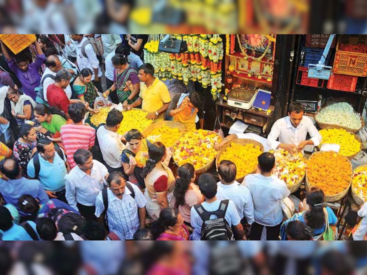 Mumbai bazaars as crowded as ever but sales take a hit