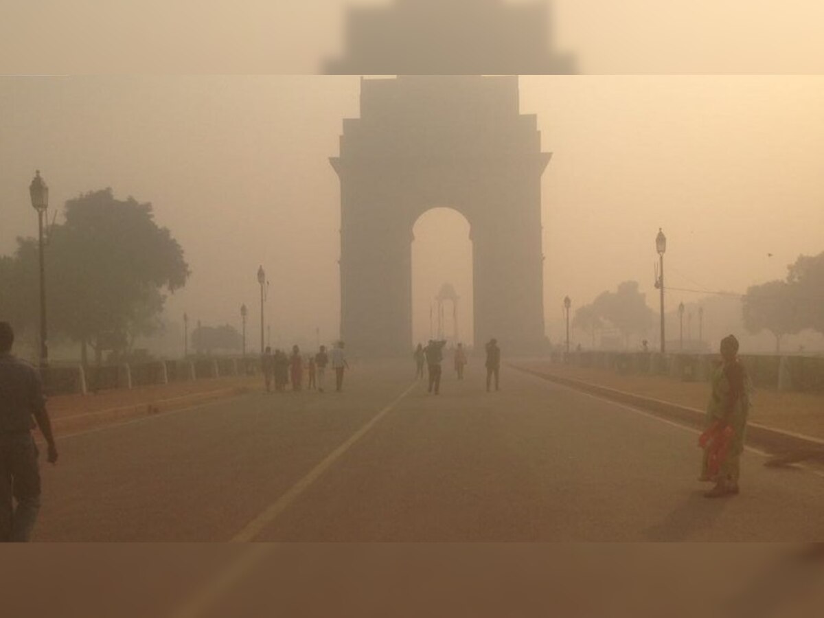 Cracker ban goes up in smoke on Diwali night, Delhi wakes up to blanket of smog