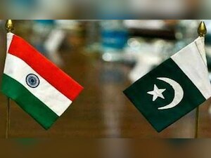  India repatriates 14 Pak nationals; Islamabad issues visas to over 2,600 Sikhs