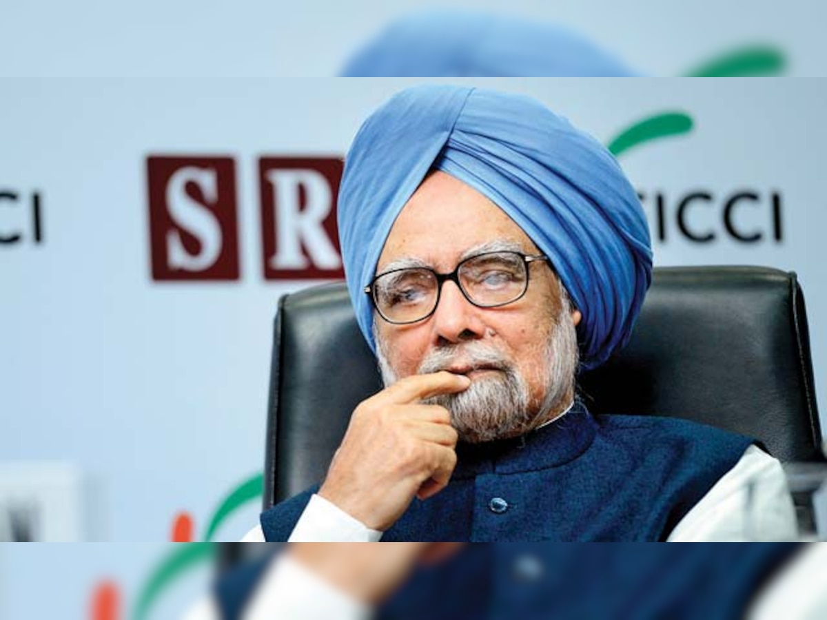 Demonetization hit the poor hard: Manmohan Singh