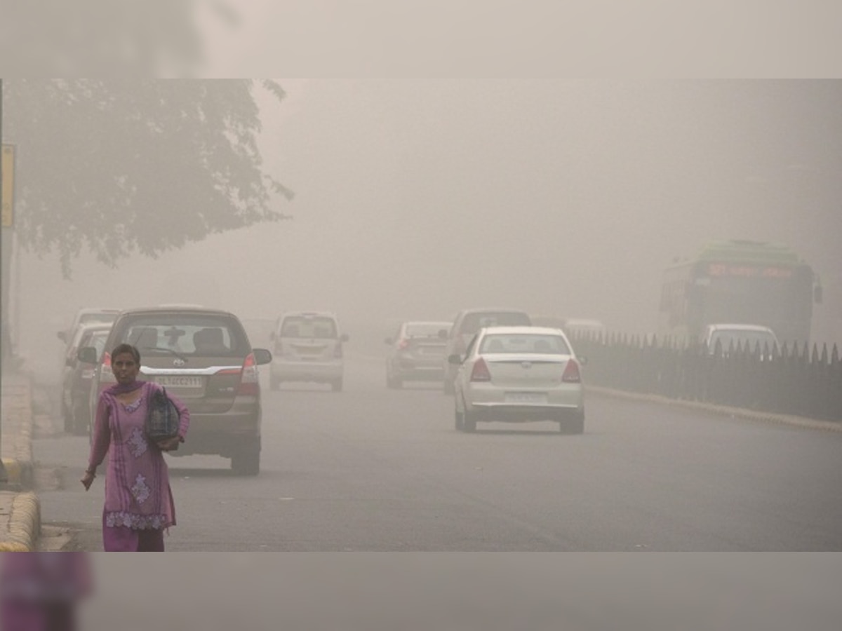 Air pollution hits 'severe' levels in Delhi, brings visibility down to 200 metres; over 20 flights delayed