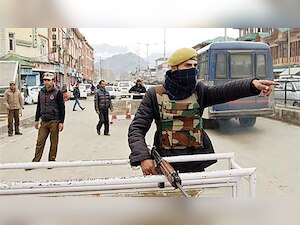 90% dip in stone-pelting incidents: J&K DGP