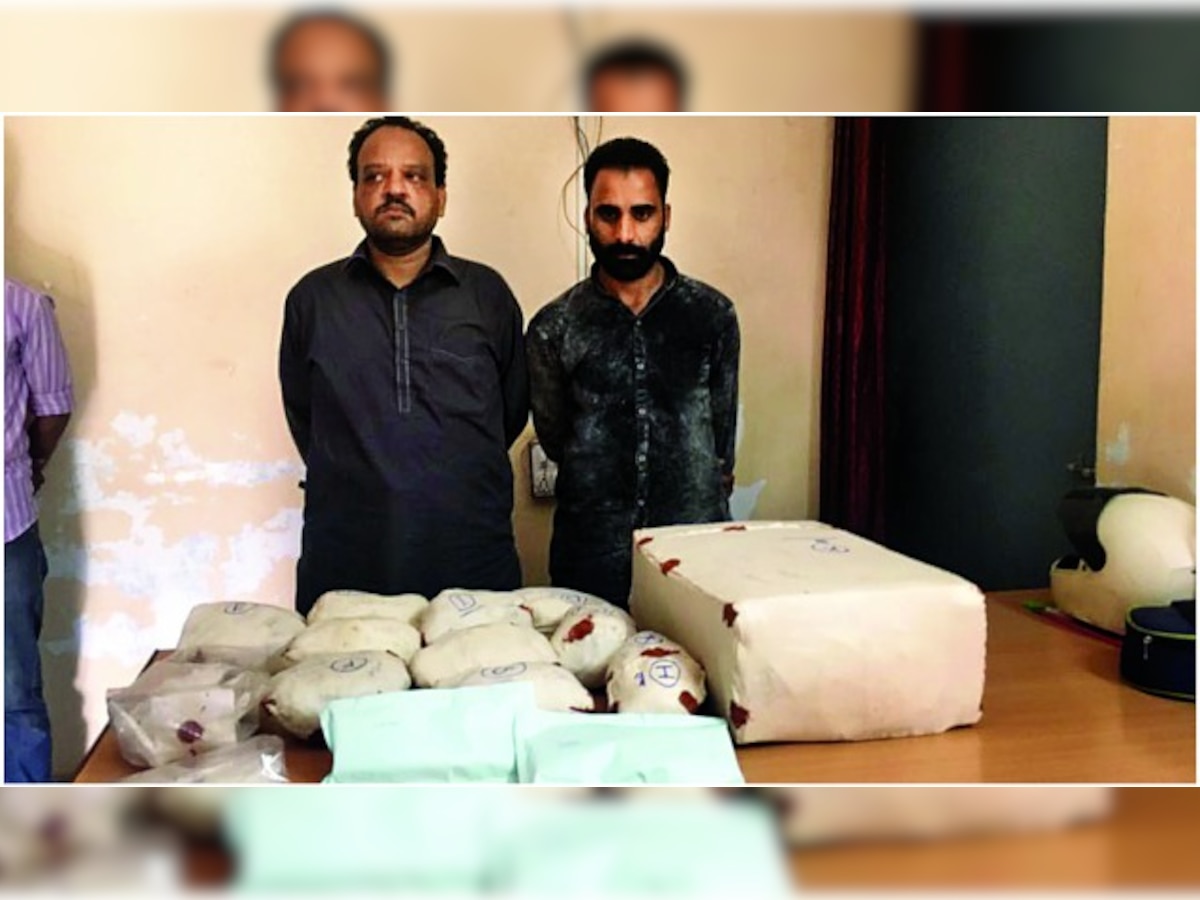 2 held with 10 kg charas at airport