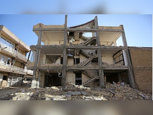 Over 450 killed as Iran ends rescue operations, battles to shelter quake survivors