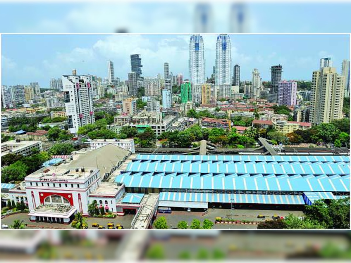 Mumbai Central station skywalk awaits Western Railway nod