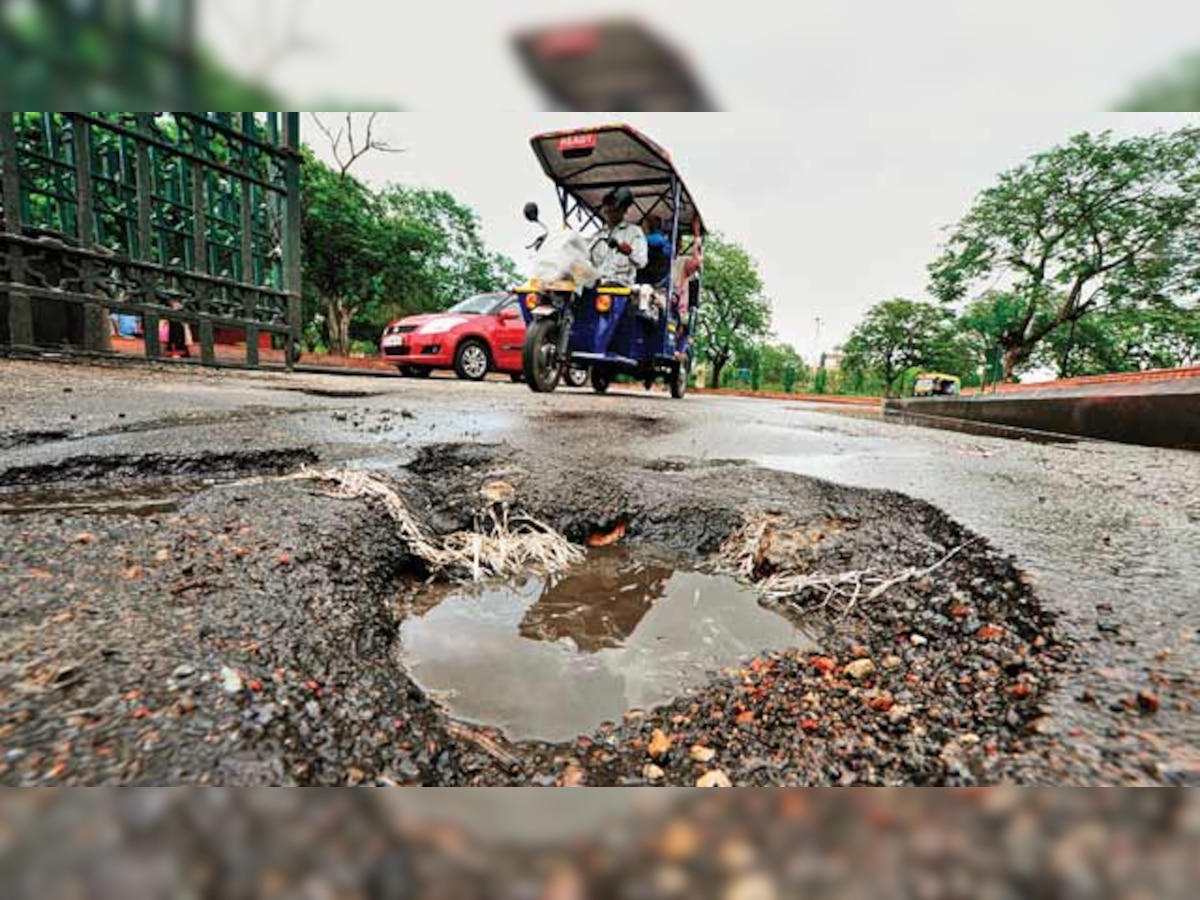 SC panel seeks report on city’s potholes