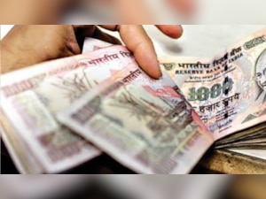 Housewife shares OTP number six times to lady conman, gets duped