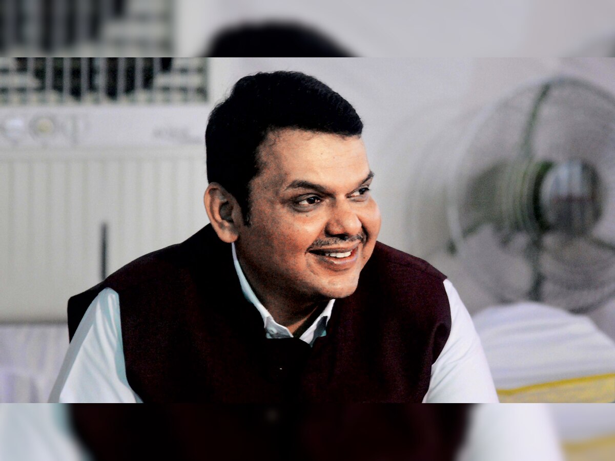 CM Devendra Fadnavis under fire for lauding 'outsiders'