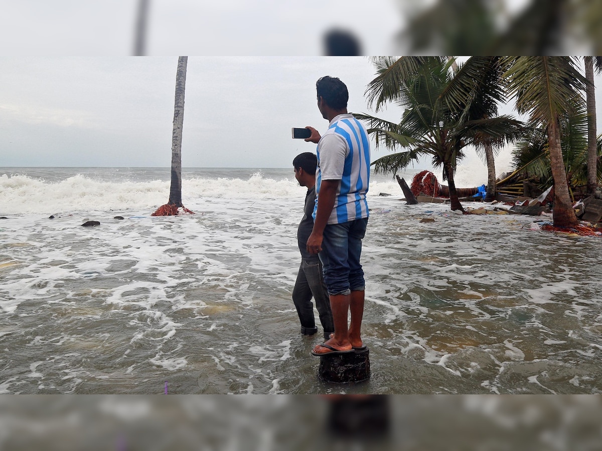 Cyclone Ockhi: Kerala govt intensifies search to find 92 missing fishermen