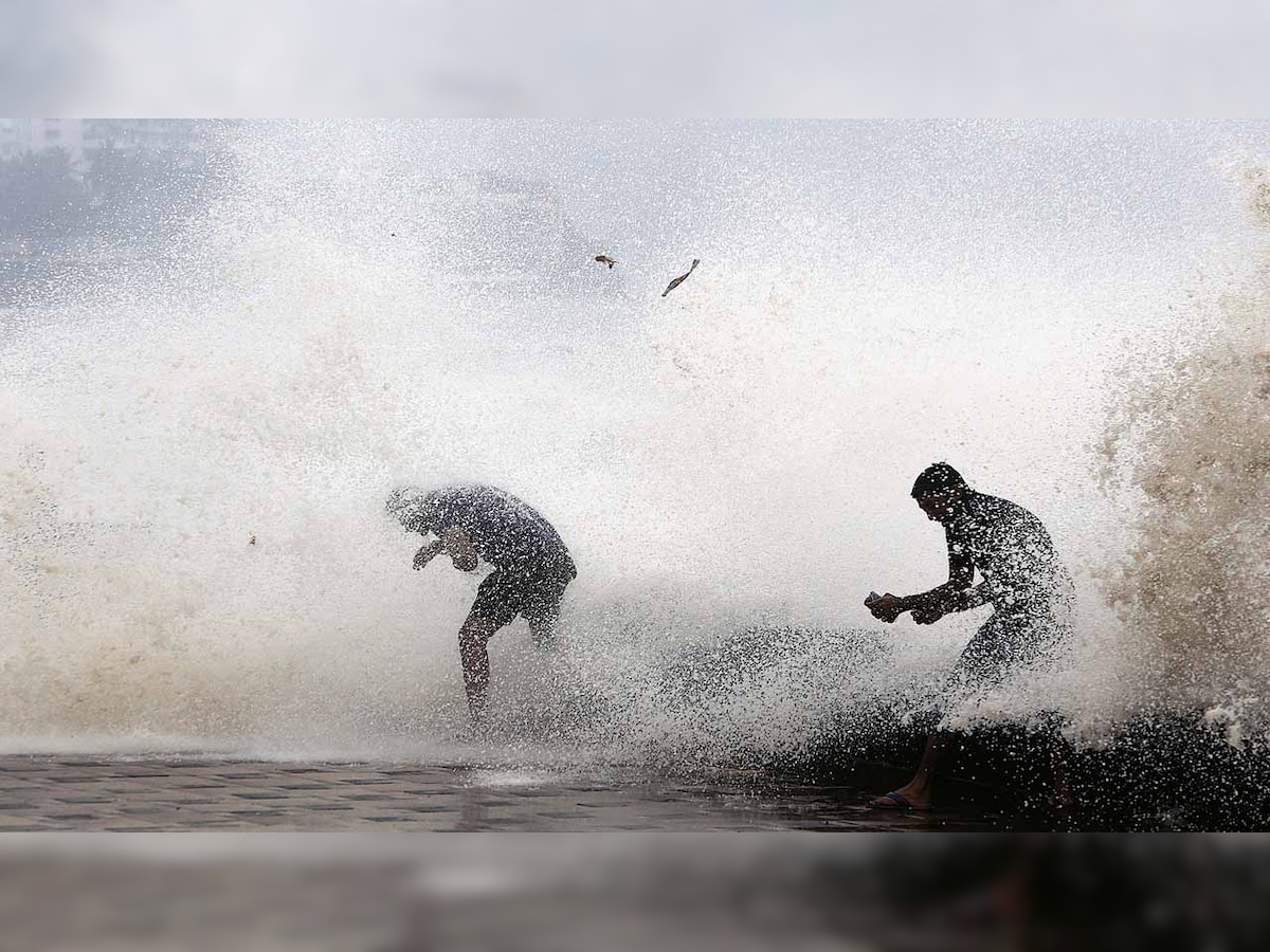 The blame game behind the death toll of cyclone Ockhi