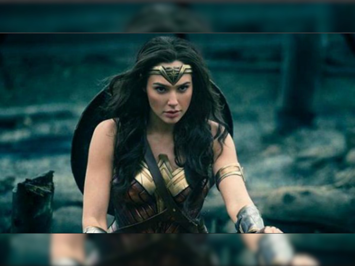 Gal Gadot Wonder Woman Porn - SHOCKING! 'Wonder Woman' Gal Gadot's fake porn video goes viral, here's  what happened