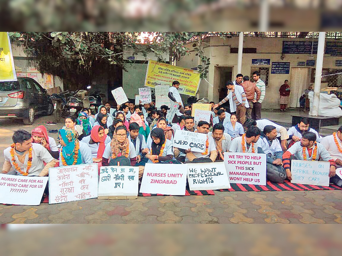 LHMC nurses go on hunger strike after 28-day protest