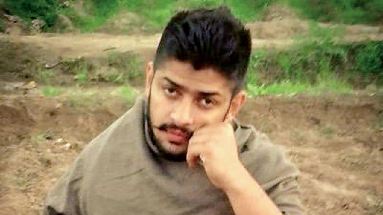 Facebook addict gangster Lawrence Bishnoi 'logs' in from jail