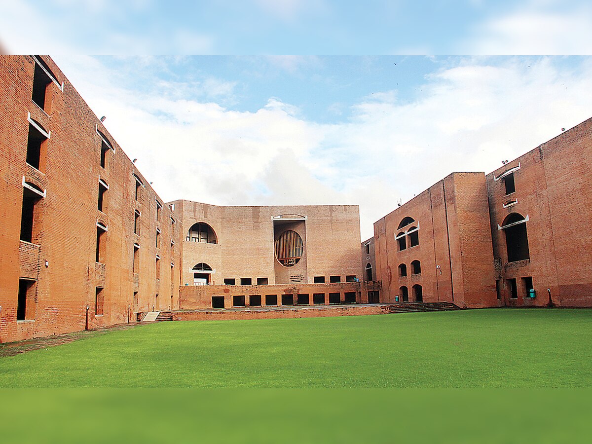 20 get perfect score, fight for IIMs tougher