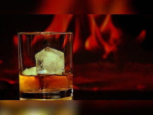 Is your booze fake? New device can now identify fake liquor!