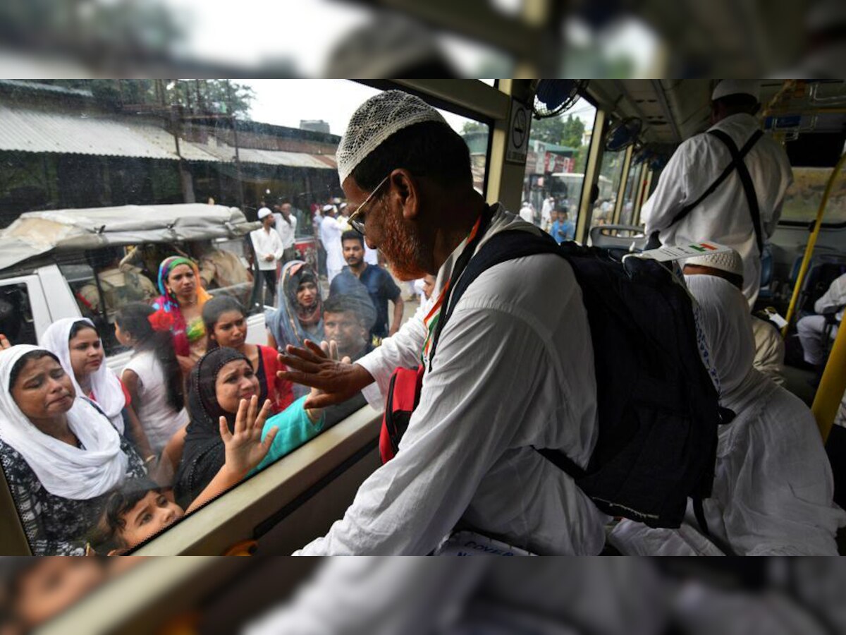 Govt withdraws Haj subsidy; Follow SC order in full, says Congress 