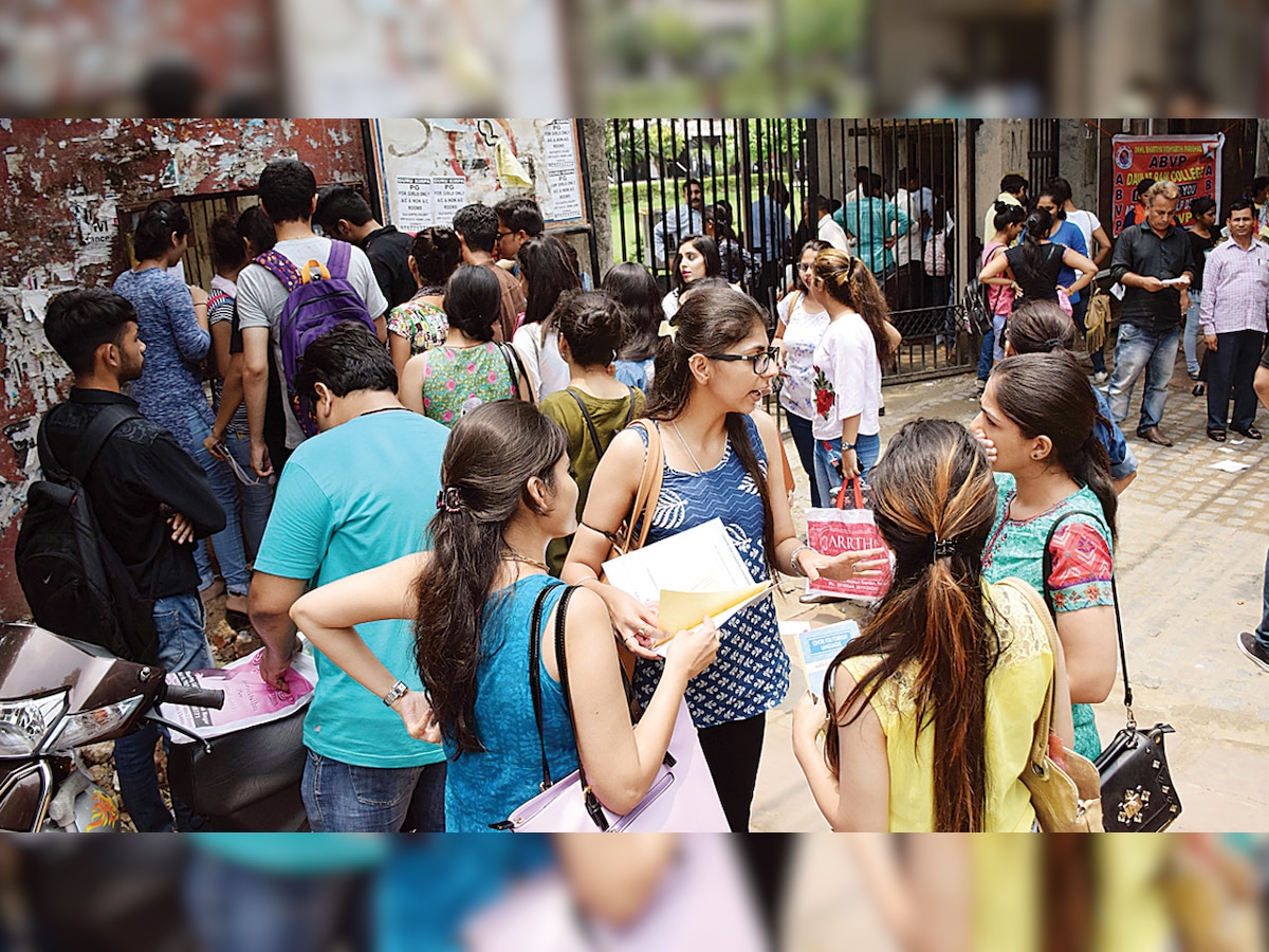 Bracing for next session, Delhi University yet to transfer students’ fees to colleges