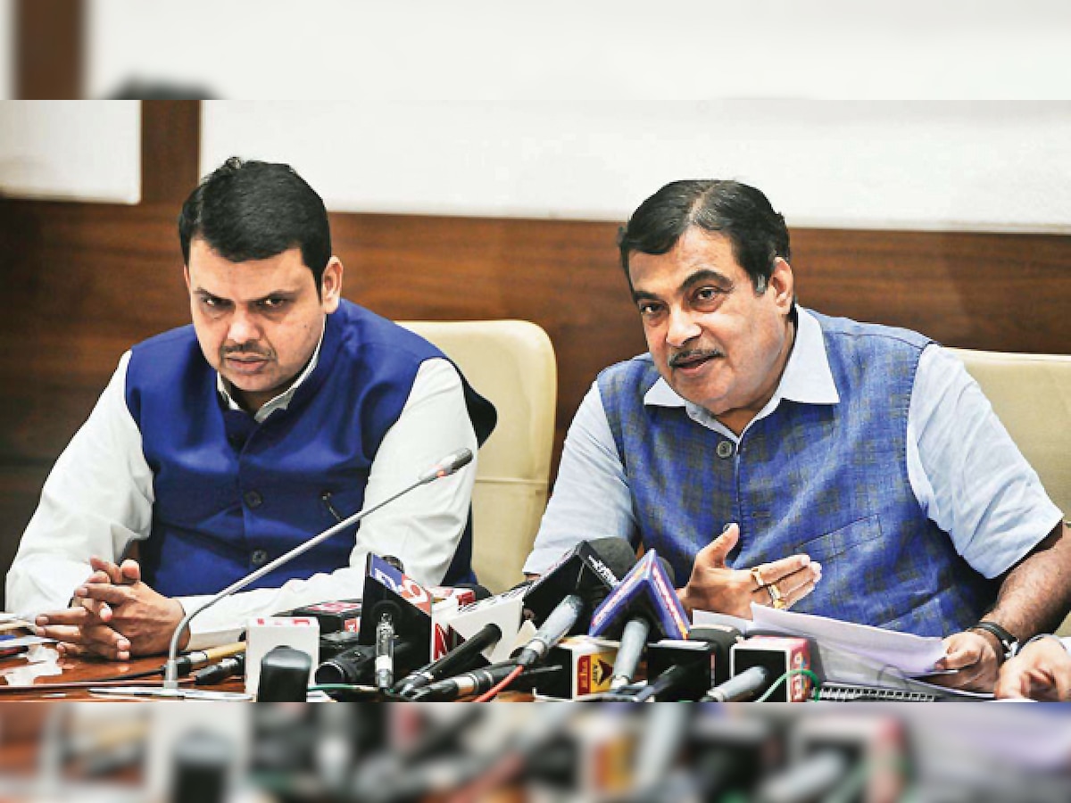 Devendra Fadnavis, Nitin Gadkari review Rs 66K crore Maharashtra road projects