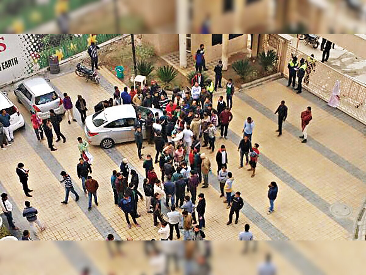 Guards thrash residents in upscale Noida society