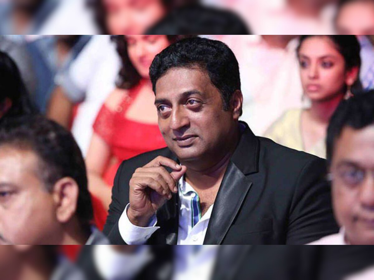 Prakash Raj’s acerbic take on Darwin row | Man evolving into ape, trying to take us back into Stone Age 