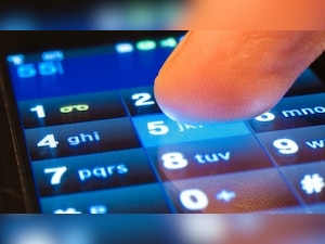 Smartphones may help search for rare cosmic rays