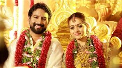 Malayalam actress Bhavana gets hitched to Kannada producer Naveen, their wedding pics go viral