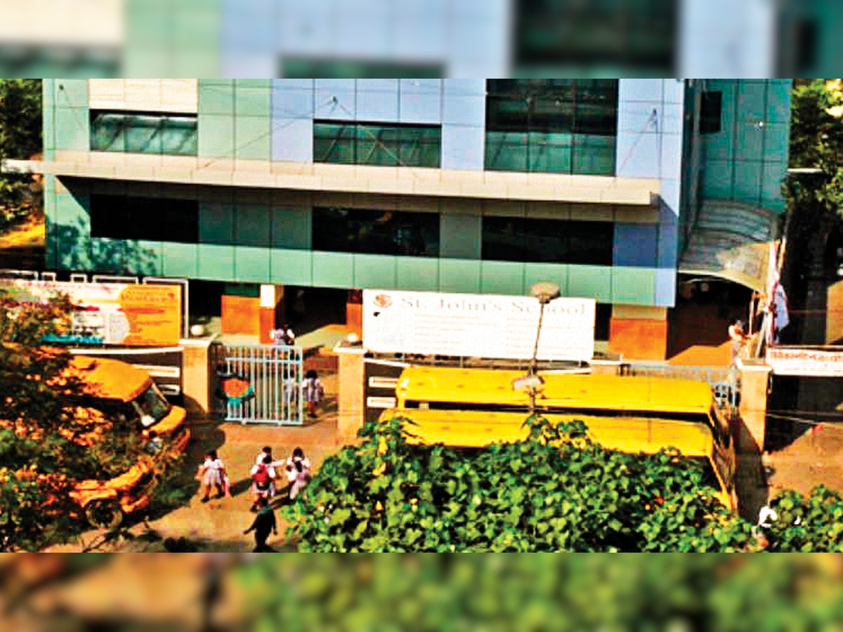 Students stay away from shaky school in Goregaon