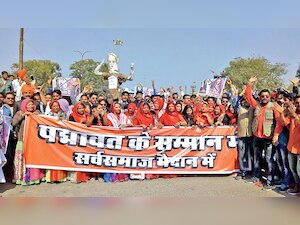 No feathers ruffled in Janta Curfew