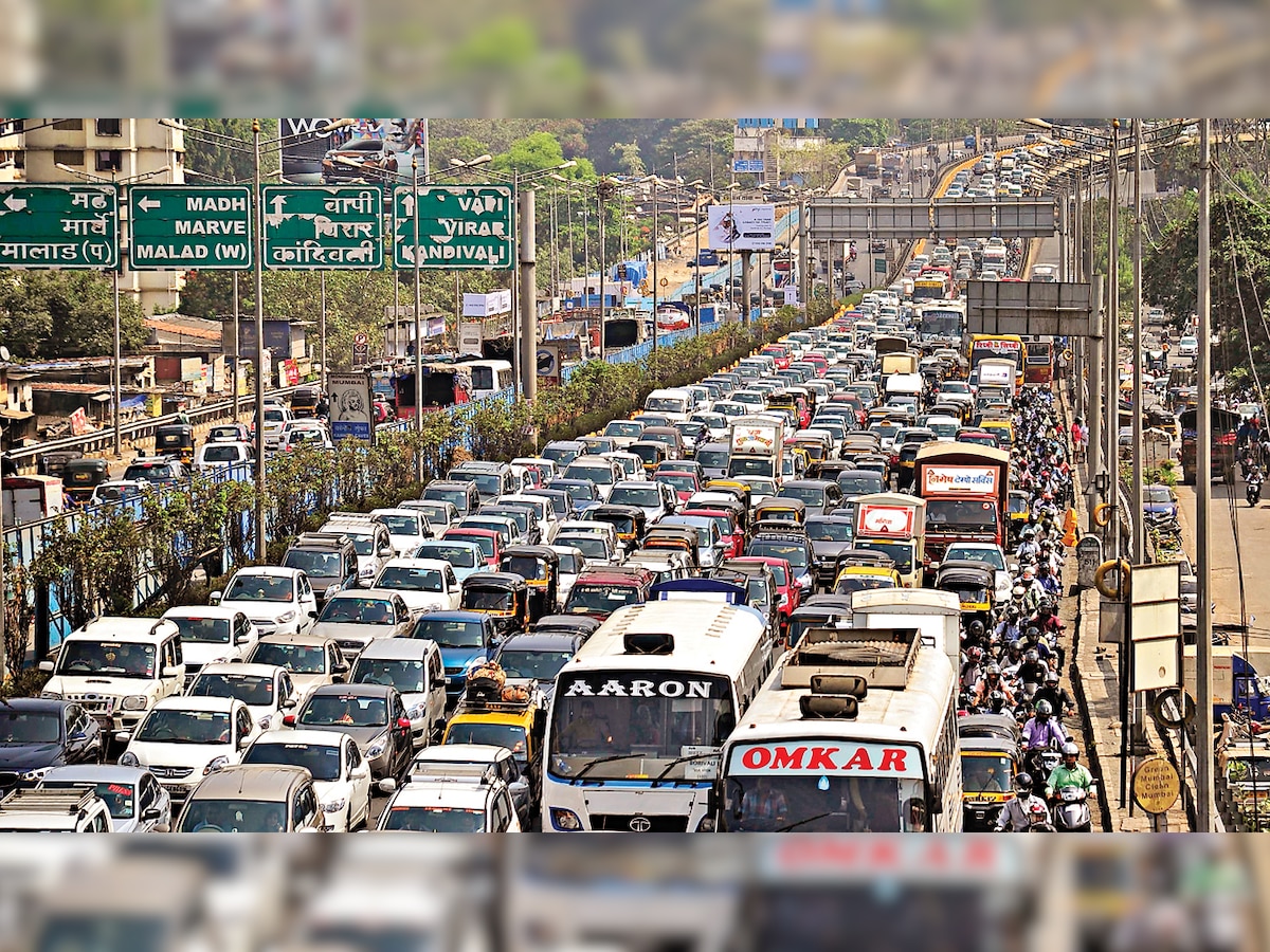 Mumbai-Pune E-way commuters to soon get real-time SMSes