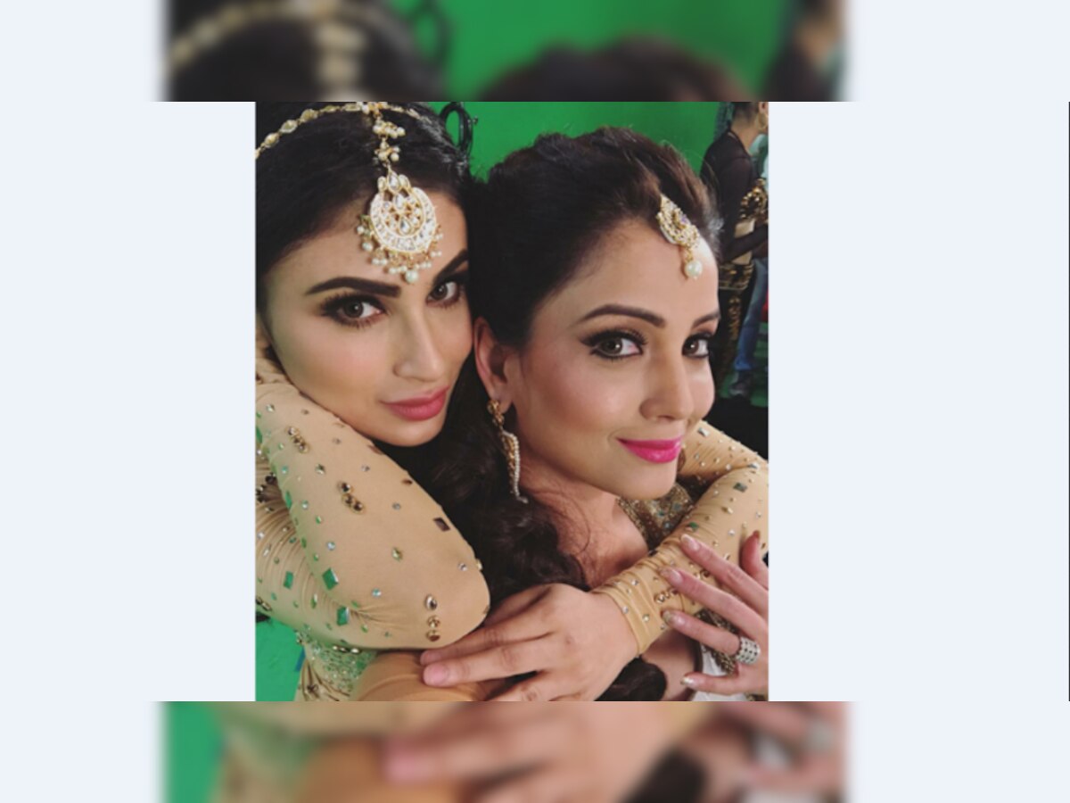 Original 'Naagins' Mouni Roy and Adaa Khan spotted on the sets of Naagin 3, here's why