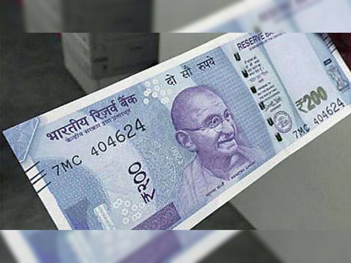 Delhi High Court asks govt to examine new Rs 50, Rs 200 notes