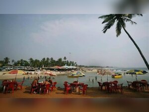 Party's over! Soon, drinking in public places in Goa to be illegal, may cost you upto Rs 5000
