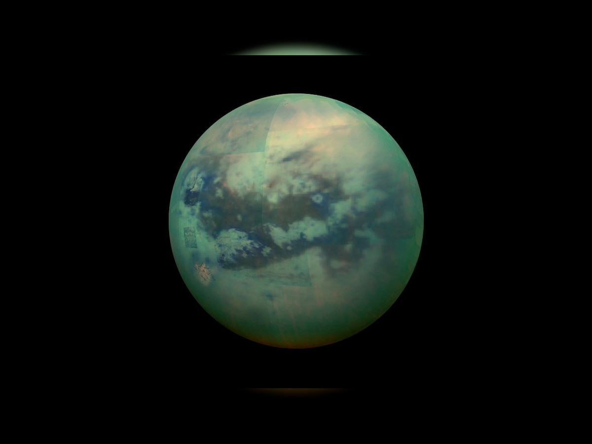 Titan's icy ocean re-created in lab to test submarine: NASA