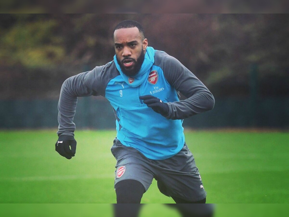 Arsenal's Alexandre Lacazette ruled out for up to six weeks after knee surgery
