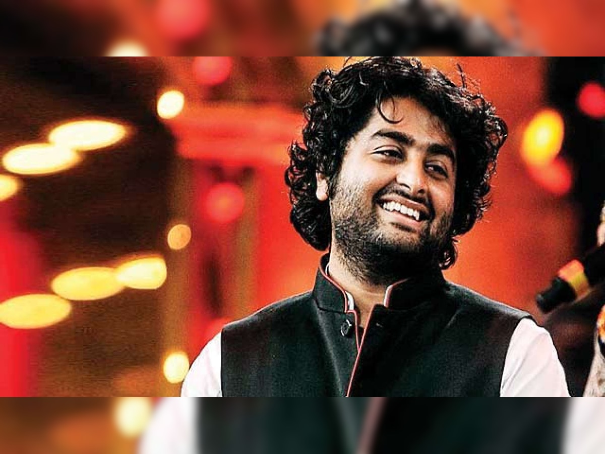 Arijit Singh takes a dig at trolls, says 'I don't read comments on social media'