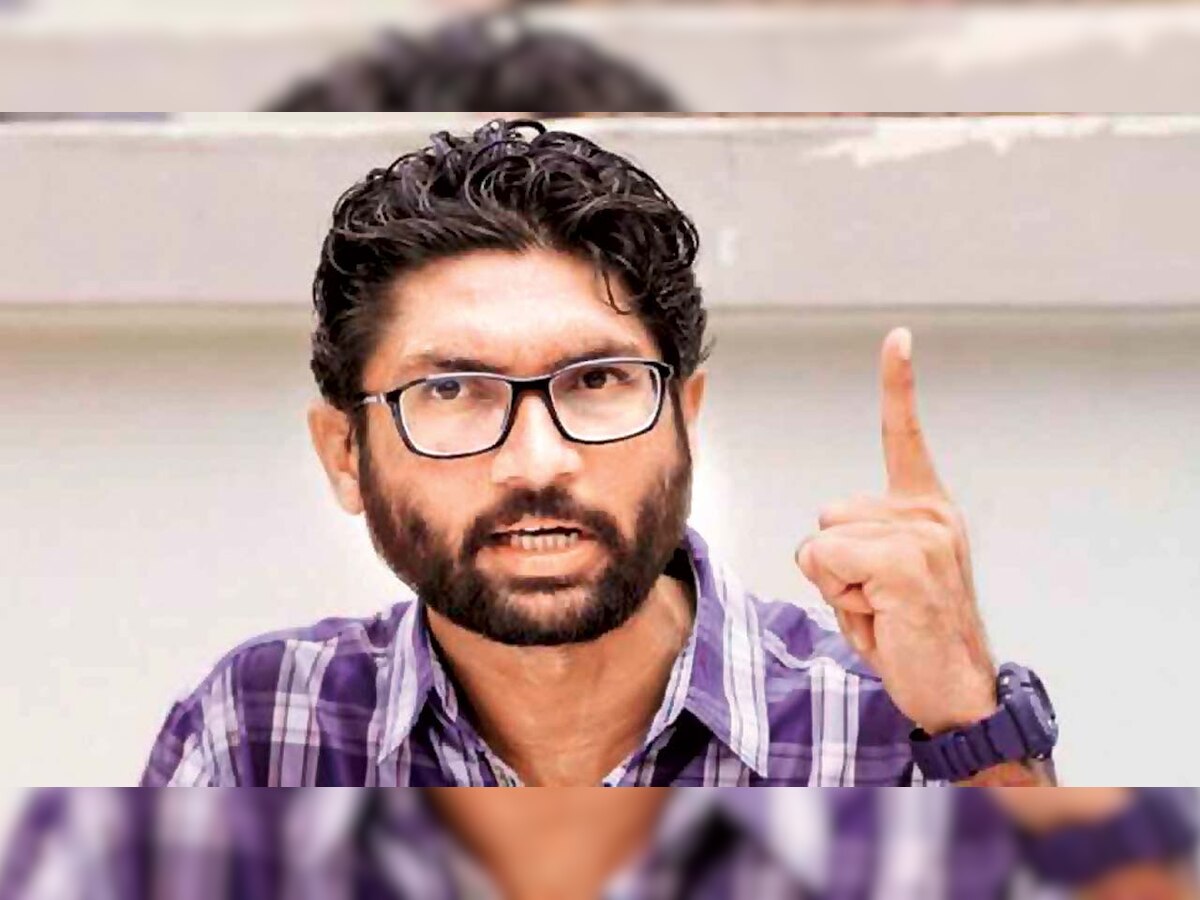 Dalit death: Jignesh Mevani's detention ahead of rally triggers chaos in Ahmedabad