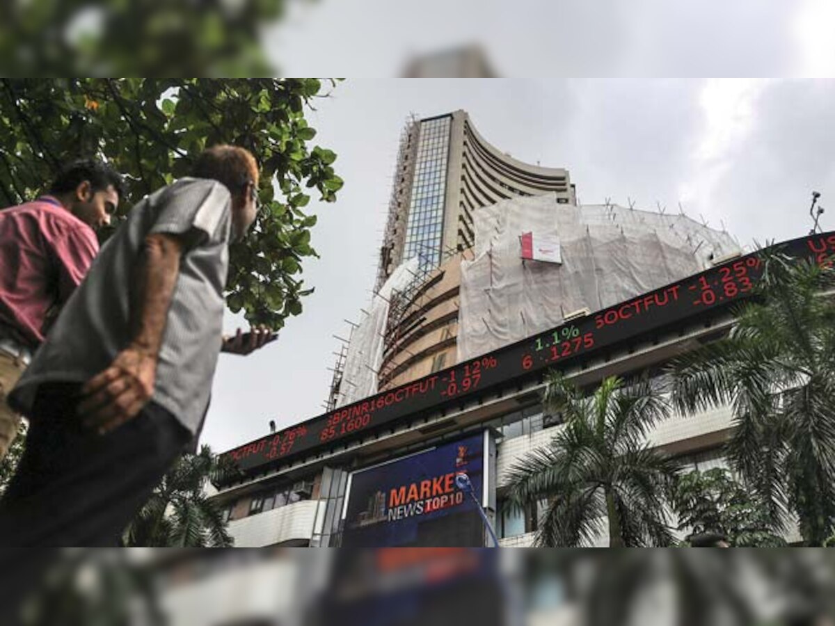 Private banks pull down Sensex 71 points